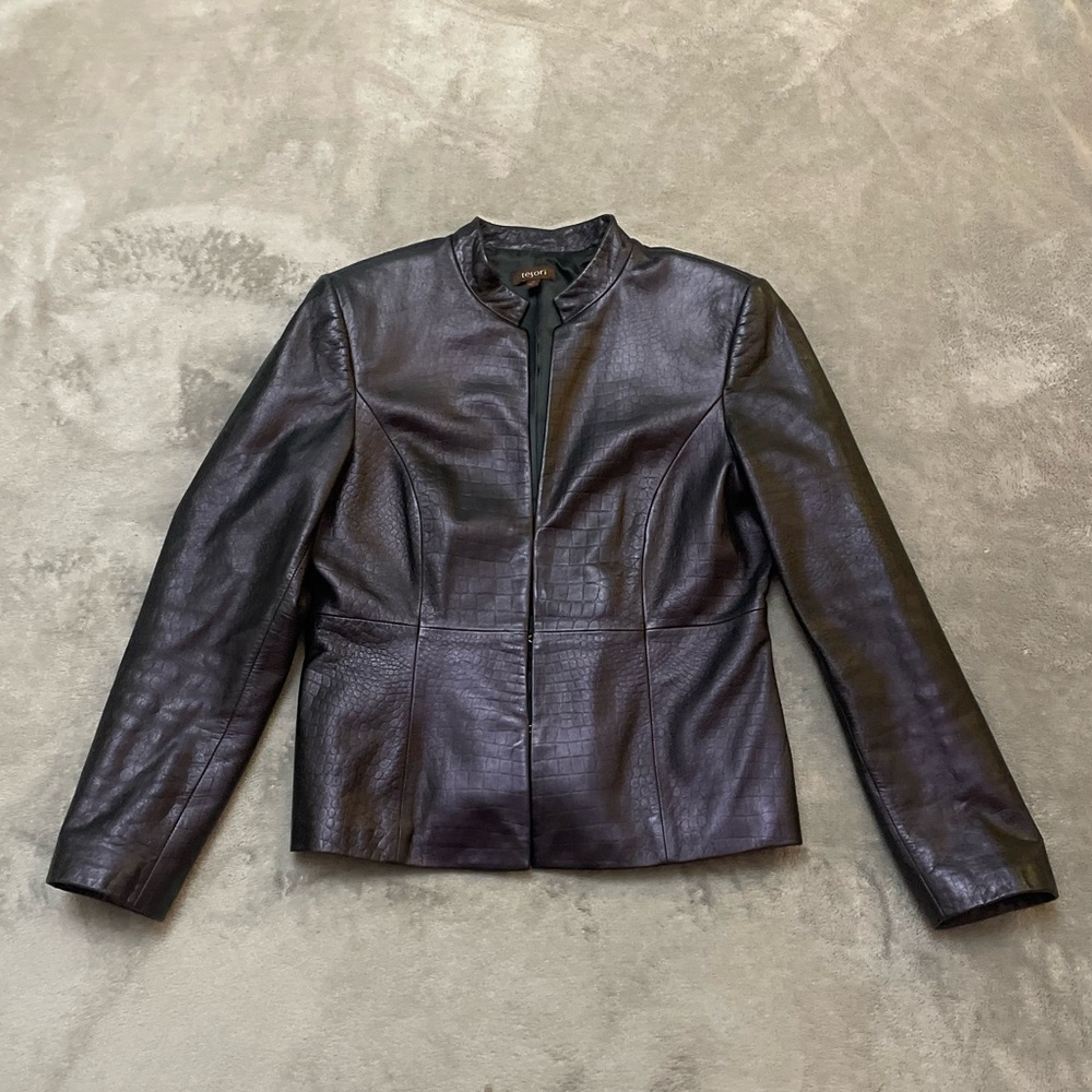 Y2K Tesori V-neck Fitted Leather Jacket Size M Vintage Classic Old Money